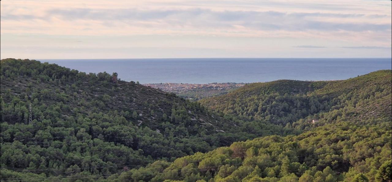 Villa Contenta Canyelles カニェレス エクステリア 写真